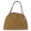 CHANEL Matelasse Chain Shoulder Bag Patent leather Black Gold CC Auth 190042-2