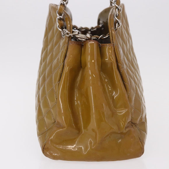CHANEL Matelasse Chain Shoulder Bag Patent leather Black Gold CC Auth 190042