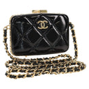 CHANEL Matelasse Chain Shoulder Pouch Patent leather Black CC Auth 190043SAM-1
