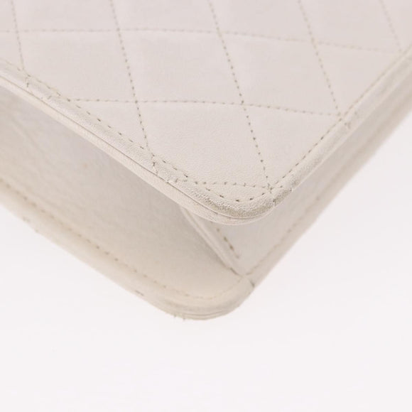 CHANEL Double Turn Lock Matelasse Chain Bag Lamb Skin White CC Auth 190079SAV