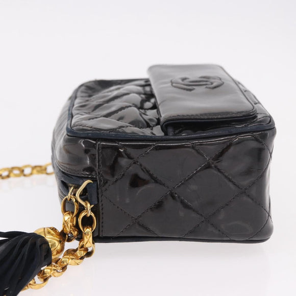 CHANEL Matelasse Chain Shoulder Bag Patent Leather Black Gold CC Auth 190323