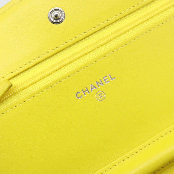 CHANEL Matelasse Chain Shoulder Bag Velor Yellow Silver CC Auth 190362A
