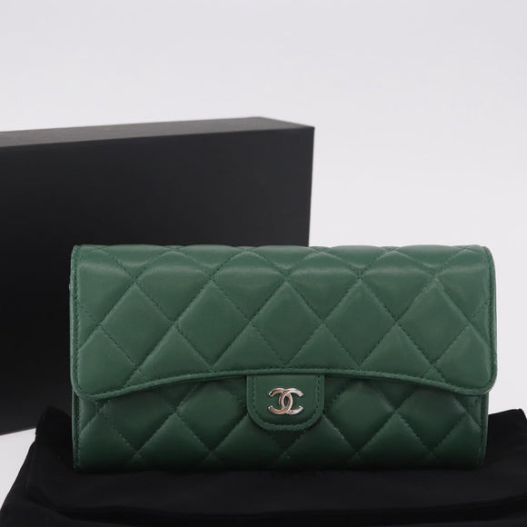 CHANEL Matelasse Long Wallet Lamb Skin Green Silver CC Auth 190682M