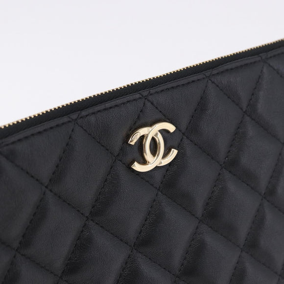 CHANEL Matelasse Clutch Bag Lamb Skin Black Gold CC Auth 192073SAM