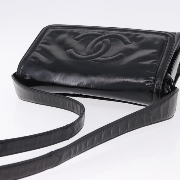 CHANEL Shoulder Bag Patent Black CC Auth 192734