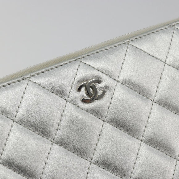 CHANEL Matelasse Long Wallet Lamb Skin Silver CC Auth 193392A
