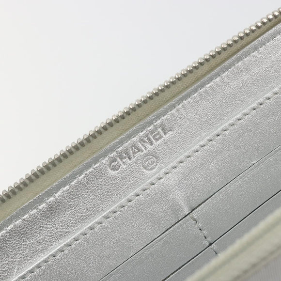 CHANEL Matelasse Long Wallet Lamb Skin Silver CC Auth 193392A