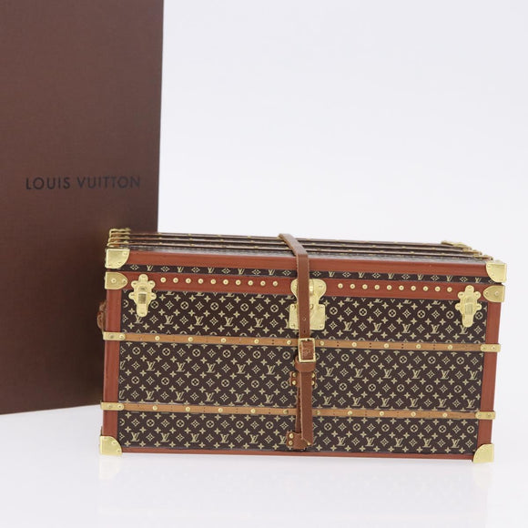 LOUIS VUITTON Miss France Paper Weight Brown M99408 LV Auth 193432V