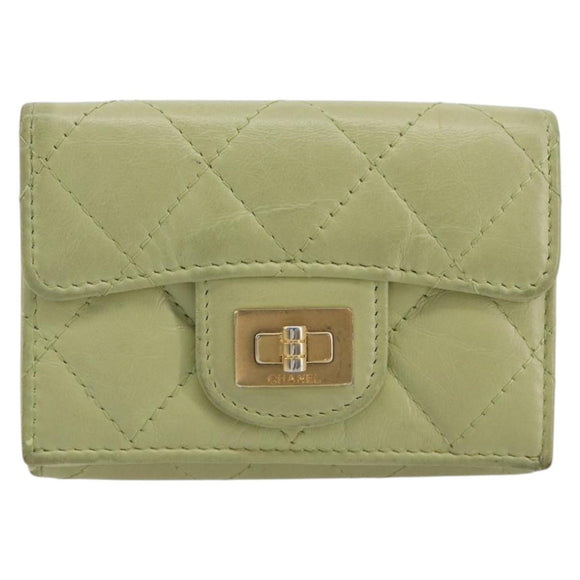 CHANEL Matelasse 2.55 Wallet Lamb Skin Green Gold CC Auth 193593A