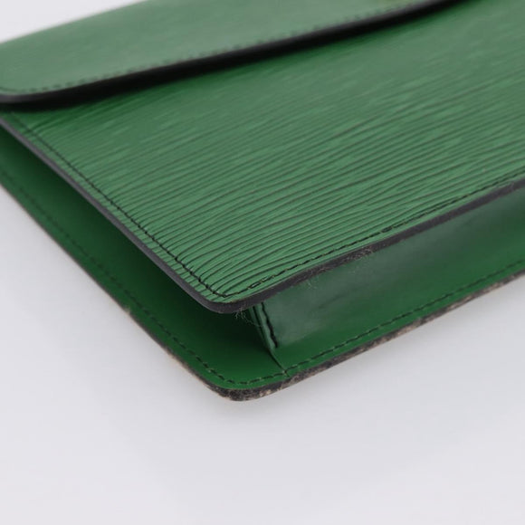 LOUIS VUITTON Epi Montaigne 27 Clutch Bag Green M52654 LV Auth 194230A