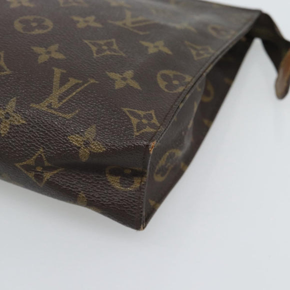 LOUIS VUITTON Monogram Poche Toilette 26 Pouch M47542 LV Auth 194368