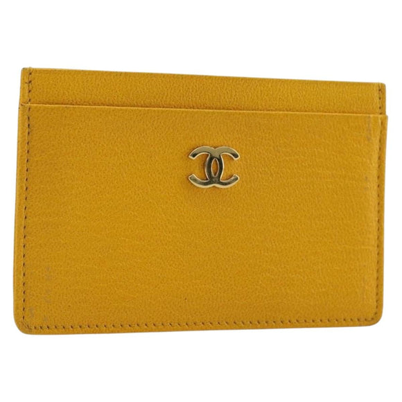 CHANEL Card Case Leather Yellow Gold Tone CC Auth 194407M