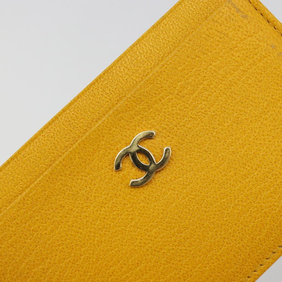CHANEL Card Case Leather Yellow Gold Tone CC Auth 194407M