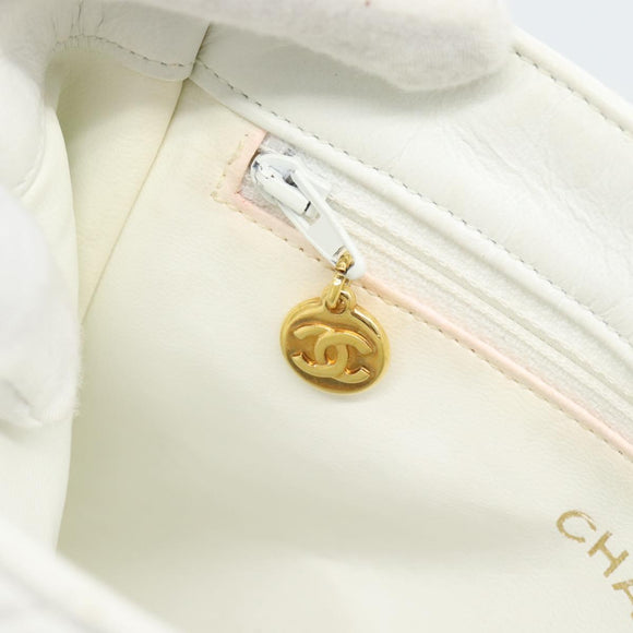 CHANEL Matelasse Chain Shoulder Bag Lamb Skin White CC Auth 194671V