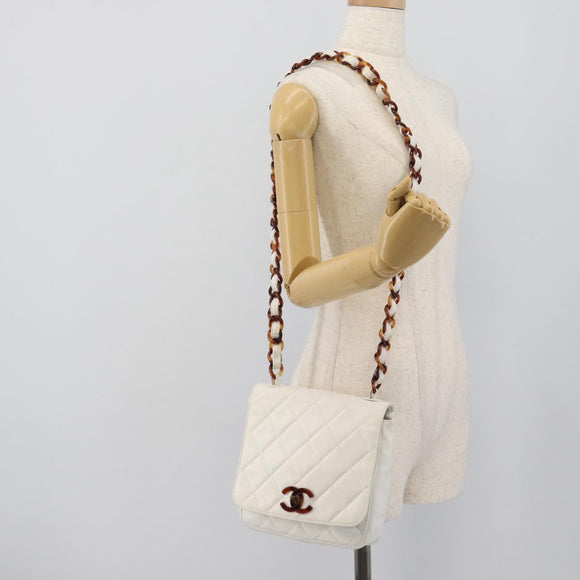 CHANEL Matelasse Chain Shoulder Bag Lamb Skin White CC Auth 194671V