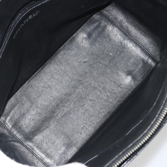 CHANEL Matelasse Chain Shoulder Bag Patent Leather Black Silver CC Auth 195001