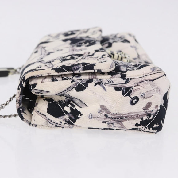 CHANEL Matelasse 25 Airline Shoulder Bag Canvas White Silver CC Auth 195026SAM