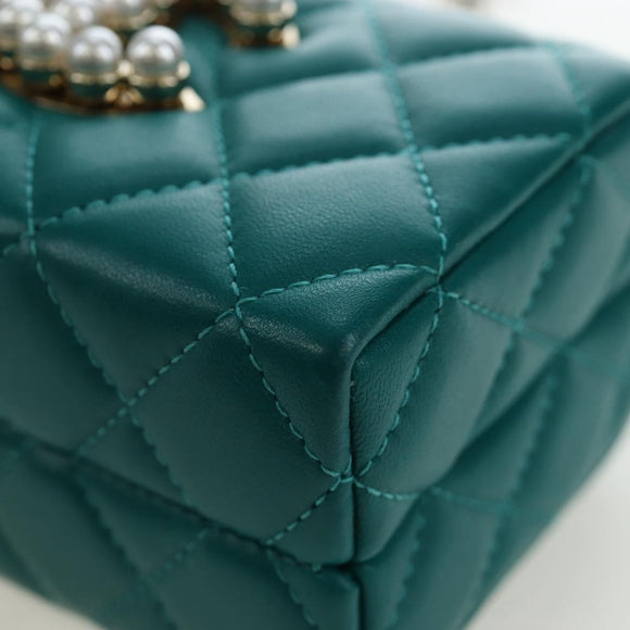 CHANEL Matelasse Chain Shoulder Bag Lamb Skin Green Gold CC Auth 195029SM