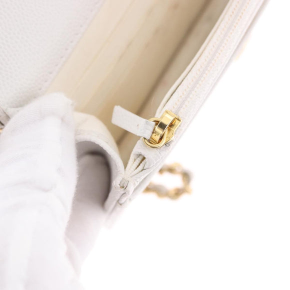CHANEL Matelasse Chain Shoulder Bag Caviar Skin White Gold Tone CC Auth 195323A