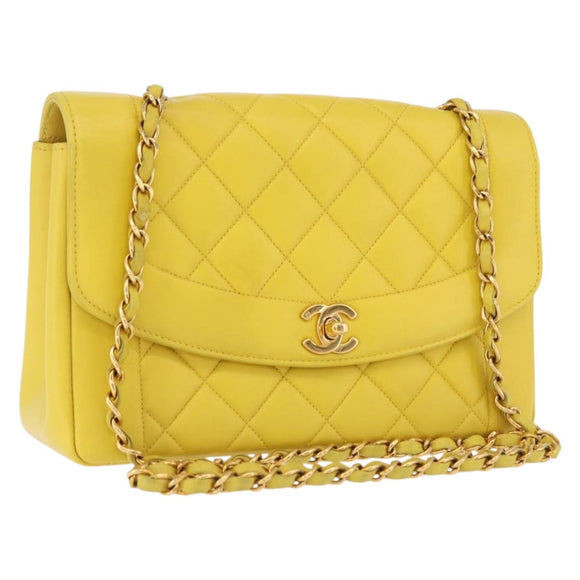 CHANEL Matelasse Chain Shoulder Bag Lamb Skin Yellow Gold Tone CC Auth 195325V