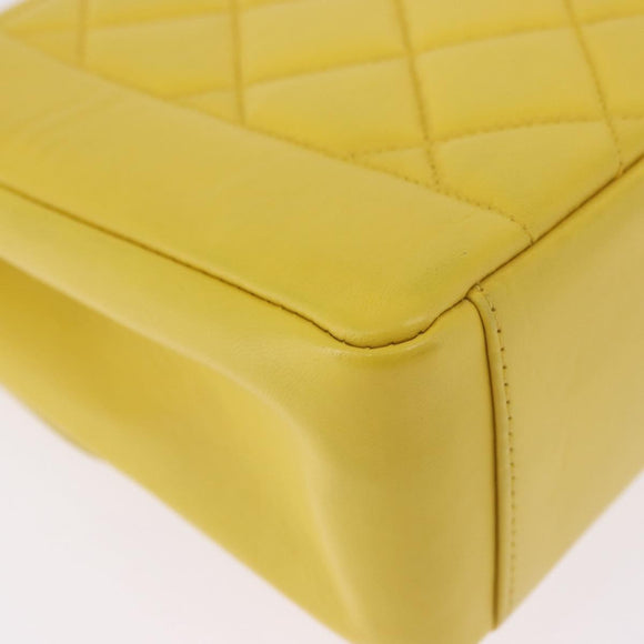 CHANEL Matelasse Chain Shoulder Bag Lamb Skin Yellow Gold Tone CC Auth 195325V