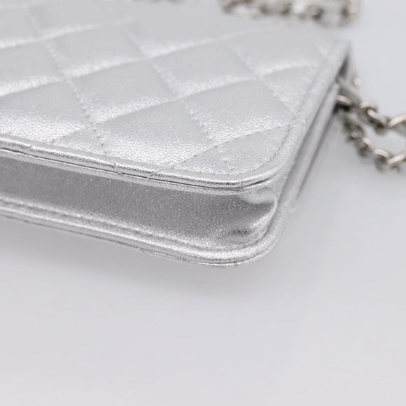 CHANEL Chain Shoulder Pouch Matelasse Leather Silver CC Auth 195507M