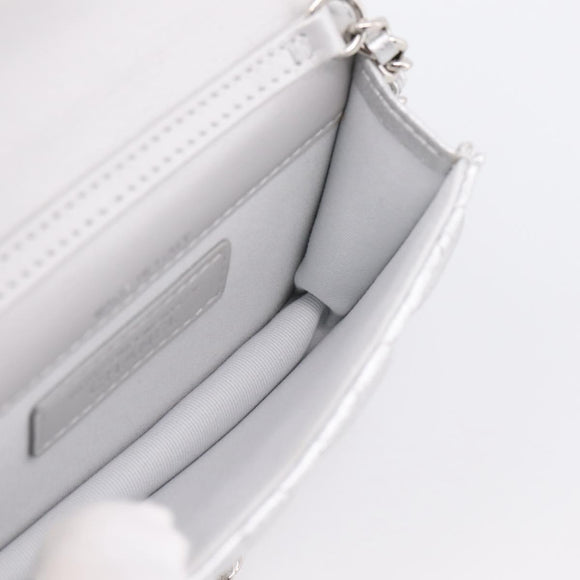 CHANEL Chain Shoulder Pouch Matelasse Leather Silver CC Auth 195507M