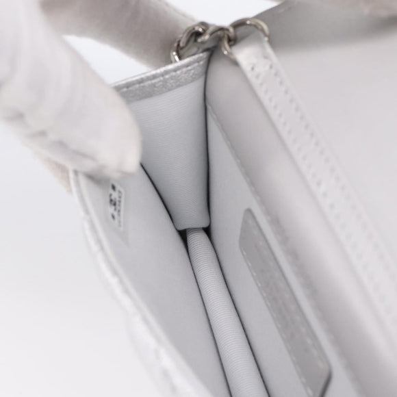 CHANEL Chain Shoulder Pouch Matelasse Leather Silver CC Auth 195507M