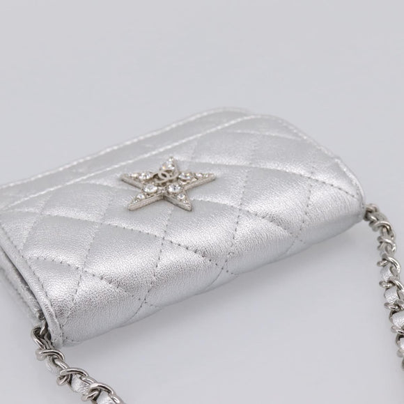 CHANEL Chain Shoulder Pouch Matelasse Leather Silver CC Auth 195507M
