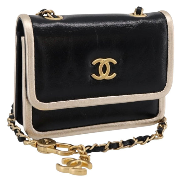 CHANEL Chain Shoulder Pouch Matelasse Leather Black Gold CC Auth 195532M