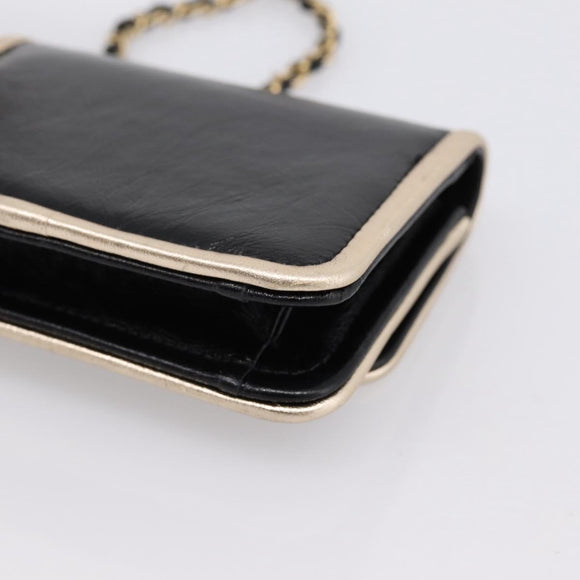 CHANEL Chain Shoulder Pouch Matelasse Leather Black Gold CC Auth 195532M