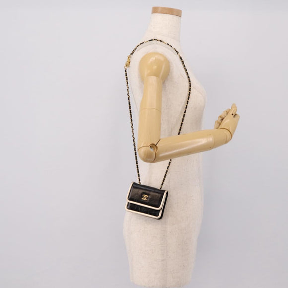 CHANEL Chain Shoulder Pouch Matelasse Leather Black Gold CC Auth 195532M