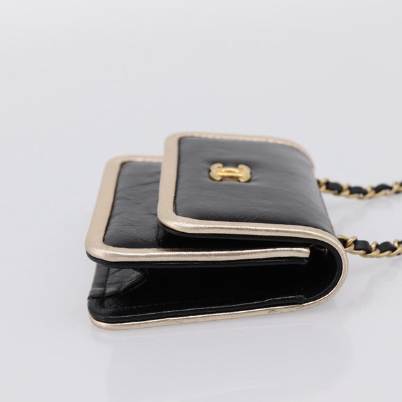 CHANEL Chain Shoulder Pouch Matelasse Leather Black Gold CC Auth 195532M