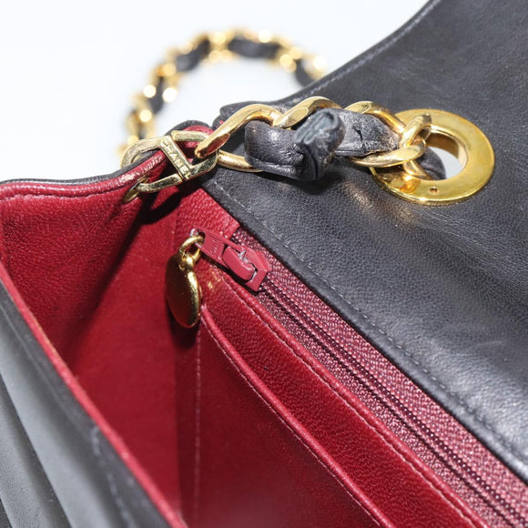 CHANEL V stitch Chain Shoulder Bag Lamb Skin Black Gold CC Auth 195911V