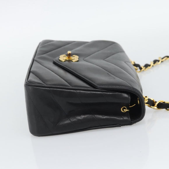 CHANEL V stitch Chain Shoulder Bag Lamb Skin Black Gold CC Auth 195911V
