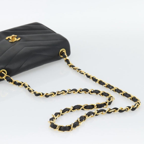 CHANEL V stitch Chain Shoulder Bag Lamb Skin Black Gold CC Auth 195911V