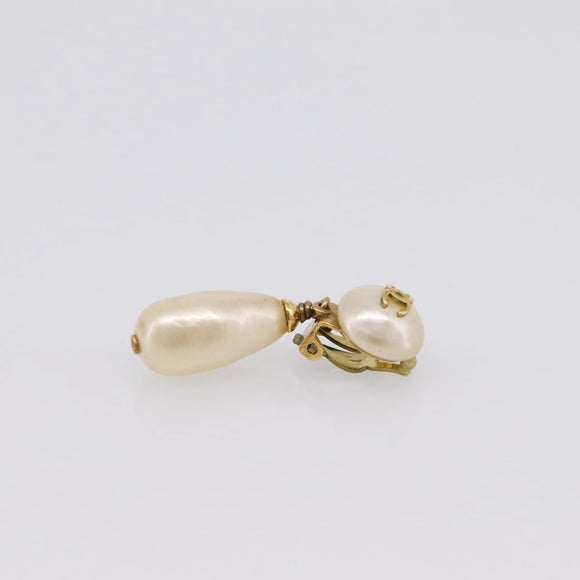 CHANEL Earring metal Gold CC Auth 195937V