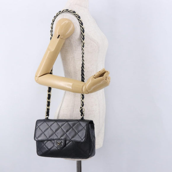 CHANEL Matelasse Chain Shoulder Bag Lamb Skin Black Silver CC Auth 195960A
