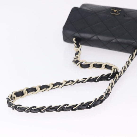 CHANEL Matelasse Chain Shoulder Bag Lamb Skin Black Silver CC Auth 195960A