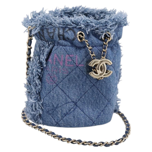 CHANEL Matelasse Chain Shoulder Pouch Denim Blue Gold CC Auth 196050SAM