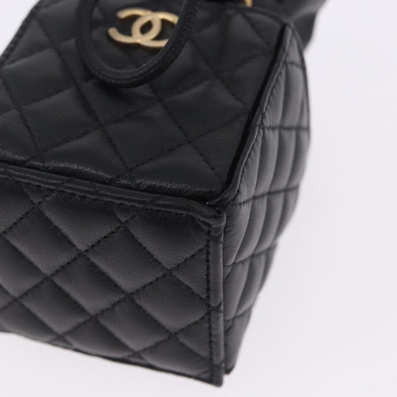 CHANEL Matelasse Chain Shoulder Bag Lamb Skin Black Gold Tone CC Auth 196108SAM