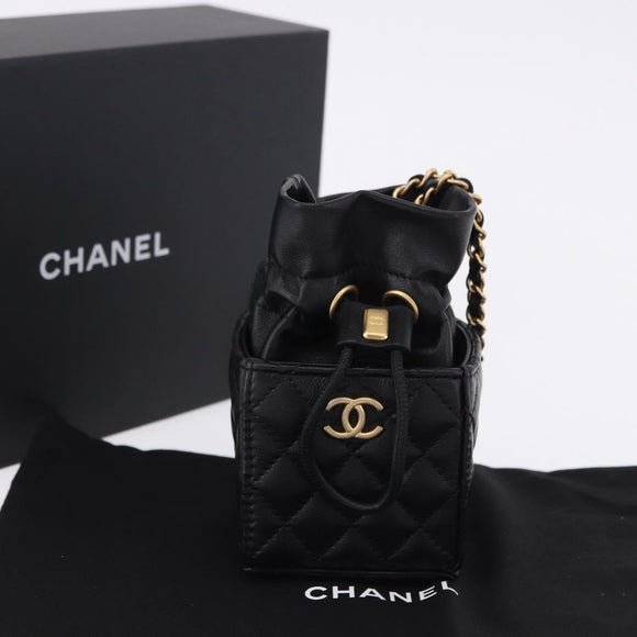 CHANEL Matelasse Chain Shoulder Bag Lamb Skin Black Gold Tone CC Auth 196108SAM