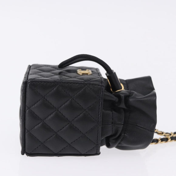 CHANEL Matelasse Chain Shoulder Bag Lamb Skin Black Gold Tone CC Auth 196108SAM