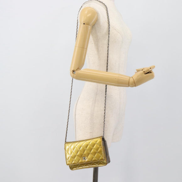 CHANEL Matelasse Chain Shoulder Wallet Patent Gold Silver CC Auth 196109