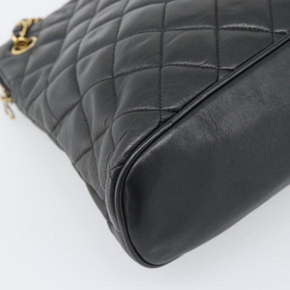CHANEL Matelasse Chain Shoulder Bag Lamb Skin Black Gold Tone CC Auth 196177