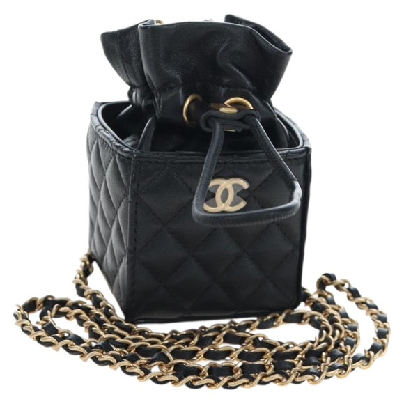 CHANEL Matelasse Chain Shoulder Pouch Lamb Skin Black Gold Tone CC Auth 196221M