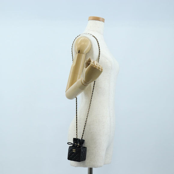 CHANEL Matelasse Chain Shoulder Pouch Lamb Skin Black Gold Tone CC Auth 196221M