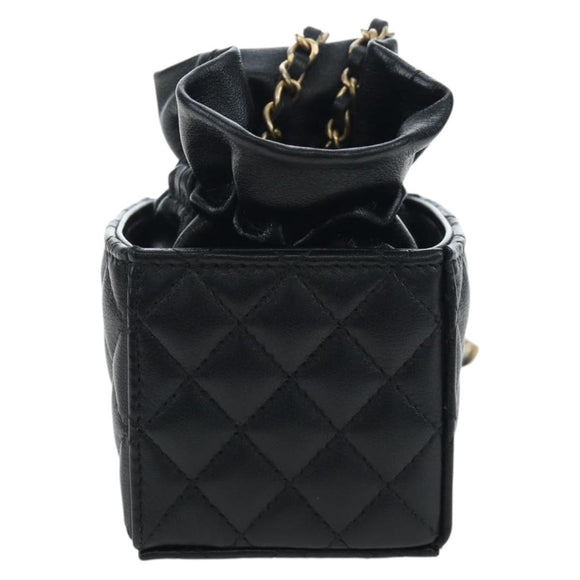 CHANEL Matelasse Chain Shoulder Pouch Lamb Skin Black Gold Tone CC Auth 196221M