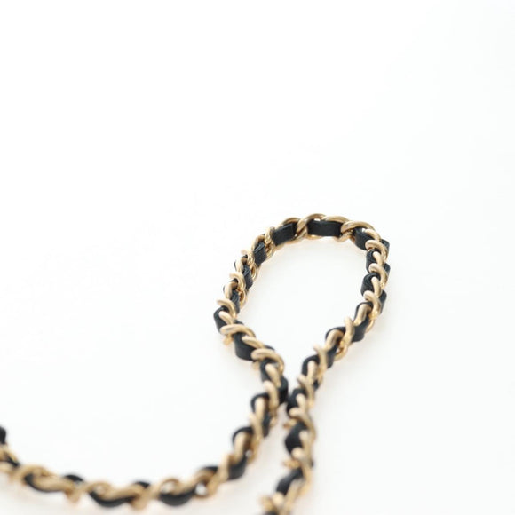 CHANEL Matelasse Chain Shoulder Pouch Lamb Skin Black Gold Tone CC Auth 196221M
