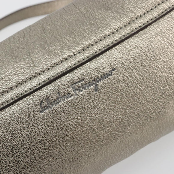 Salvatore Ferragamo Gancini Shoulder Bag Leather Silver Gold Auth 196304A